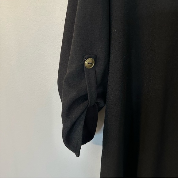 Orange Creek Women’s 3/4 Buttoned Sleeve V-Neck Lace Trim Tunic Top Size 1X GUC - Picture 4 of 9